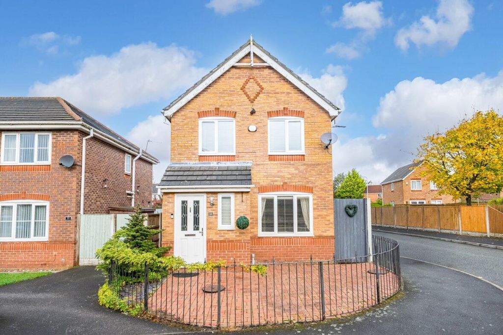 Property photo 1 of 15 18 Caldywood Drive External.Jpg