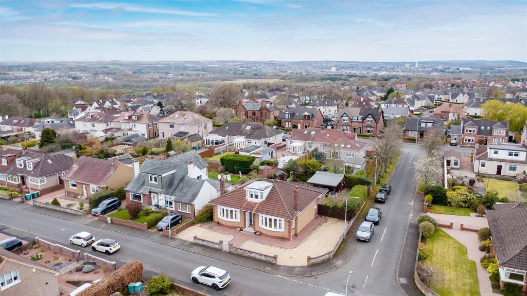 Property photo 3 of 45 Woodsland-11.Jpg