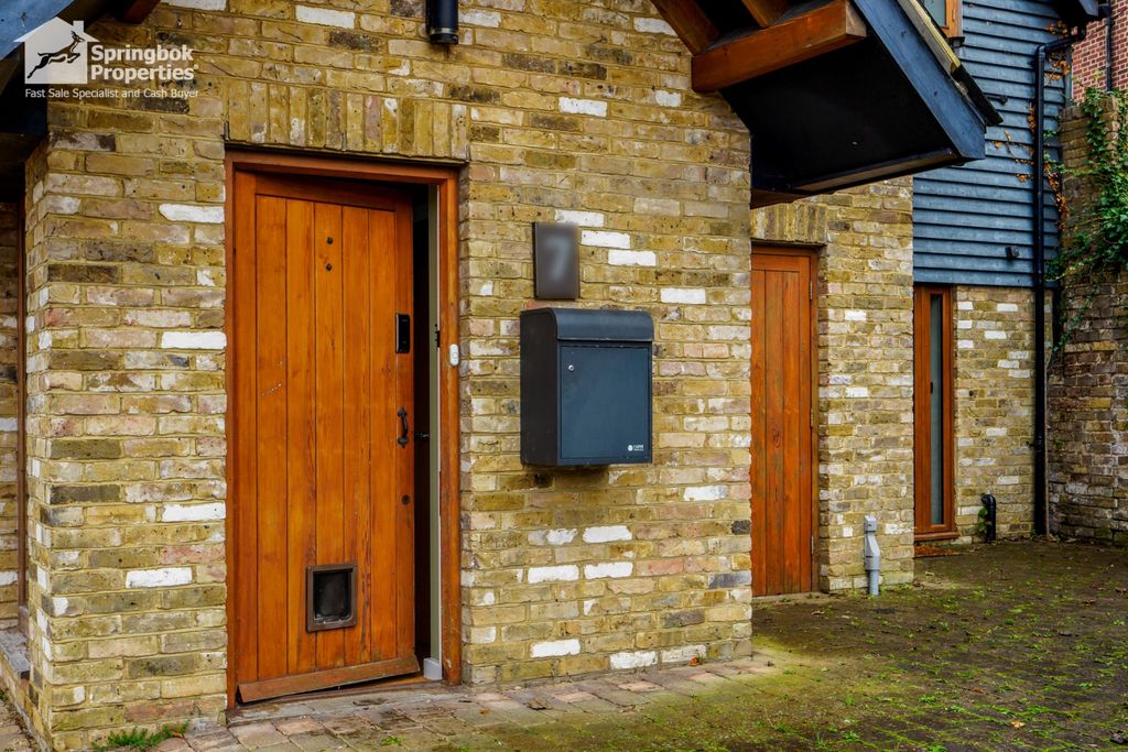 Property photo 1 of 23 Front View