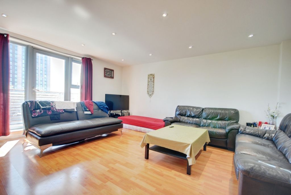 Property photo 2 of 7 Pbox-Img.Jpg