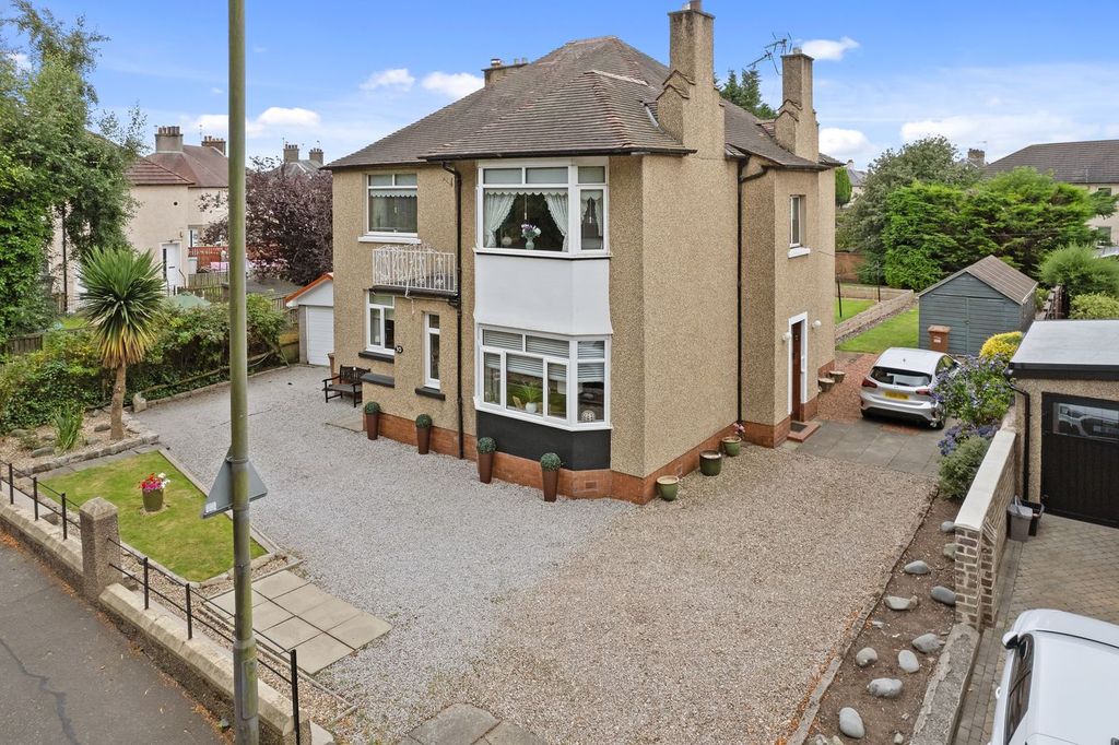 Property photo 1 of 29