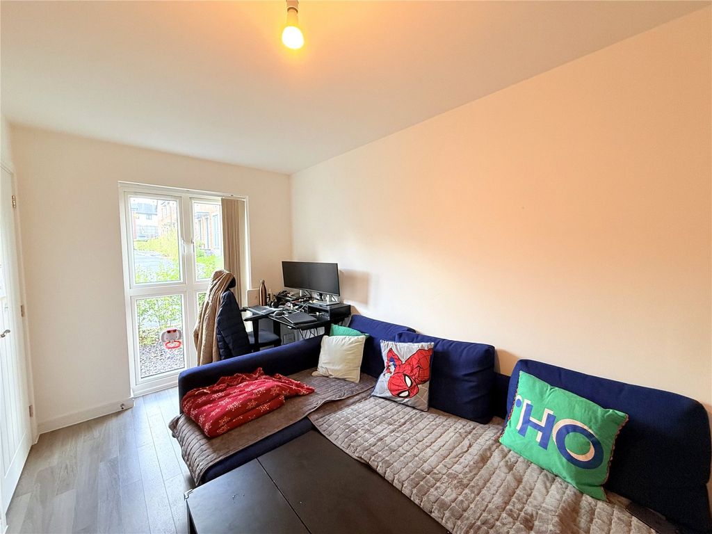 Property photo 2 of 18 Picture No. 08