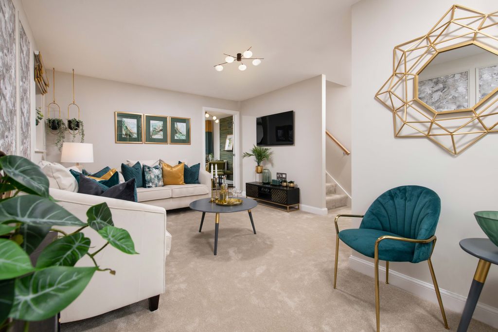 Property photo 2 of 9 Internal Image Of The Maidstone Lounge 1