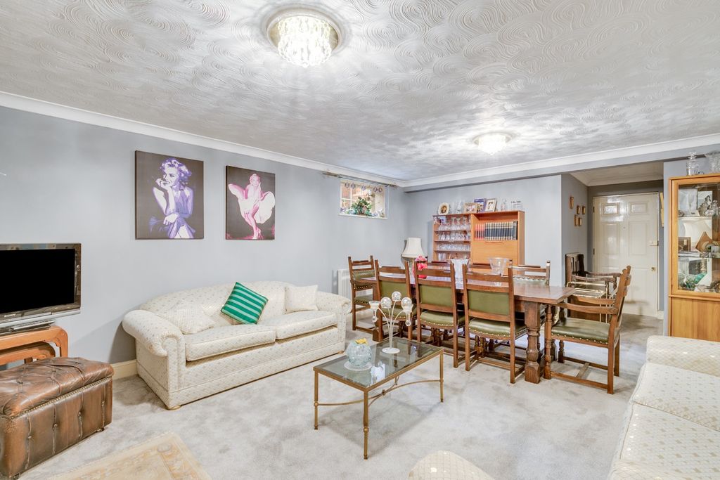 Property photo 3 of 11 3528834