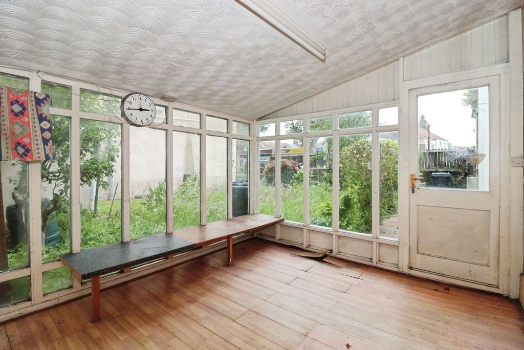 Property photo 3 of 15 Pbox-Img.Jpg