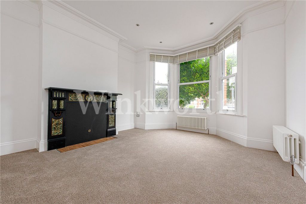 Property photo 3 of 13 Picture No. 24