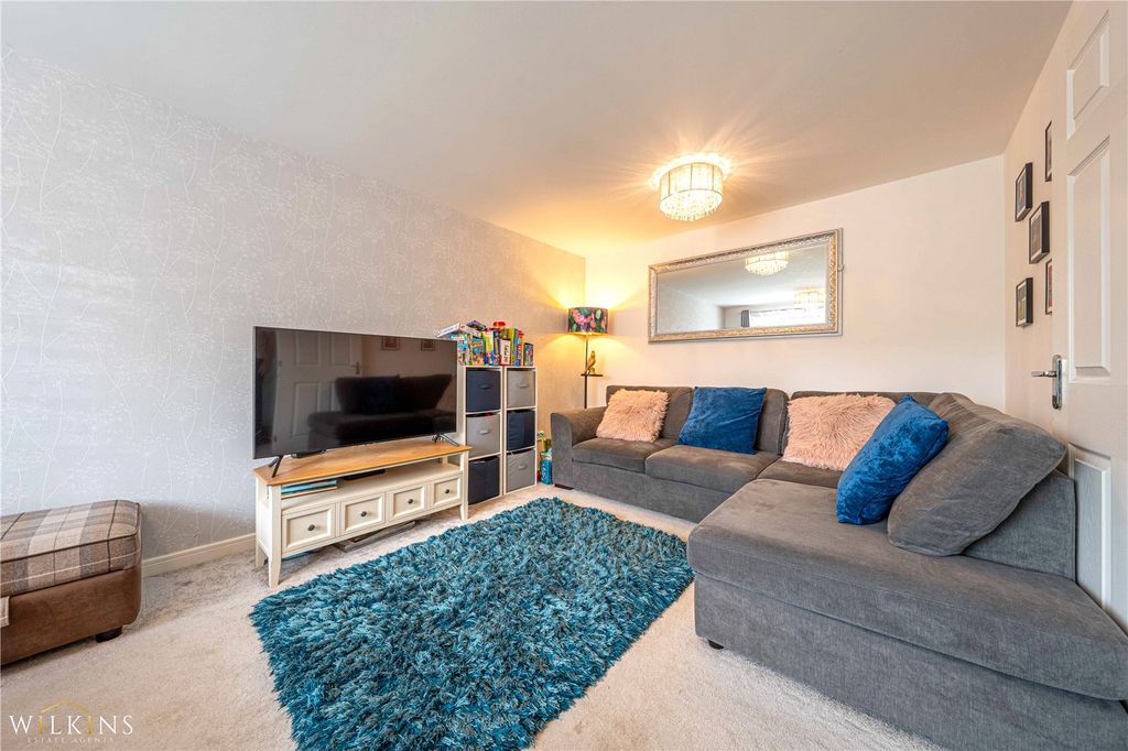 Property photo 3 of 42 Picture No. 06