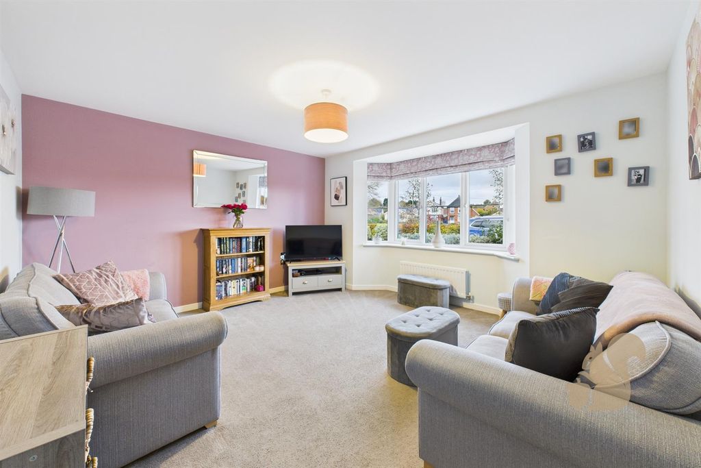 Property photo 2 of 19 Living Room