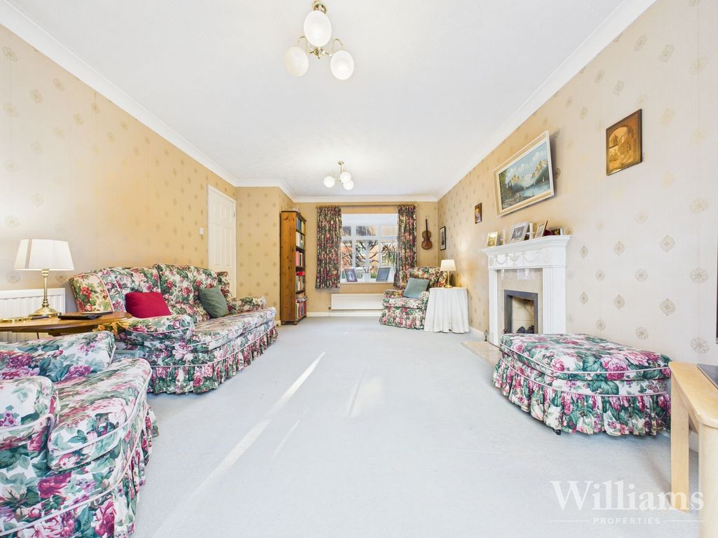 Property photo 2 of 17