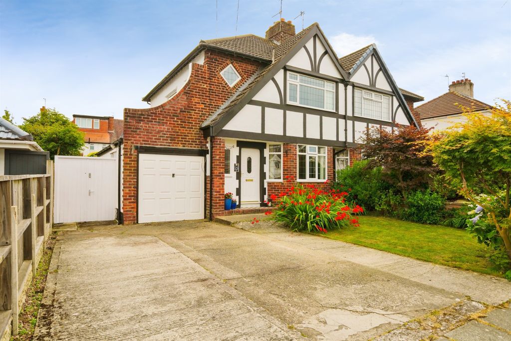 Property photo 1 of 17