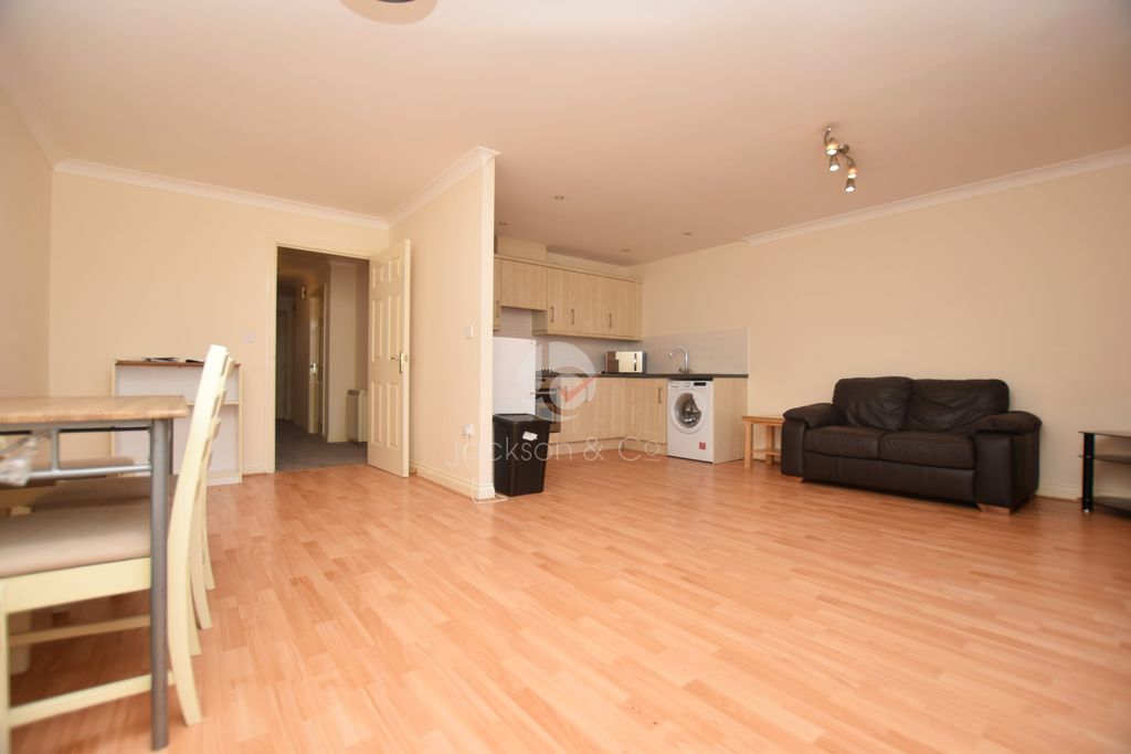Property photo 3 of 5