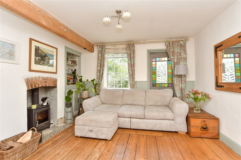 Property photo 2 of 17 Lounge