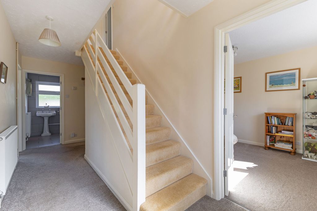 Property photo 3 of 18