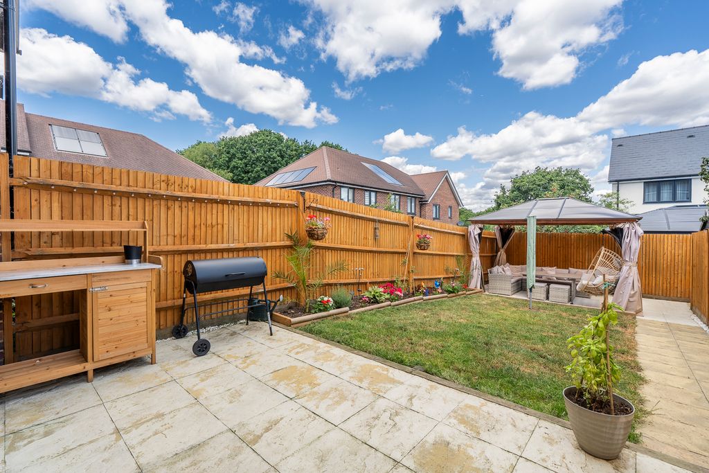 Property photo 2 of 15
