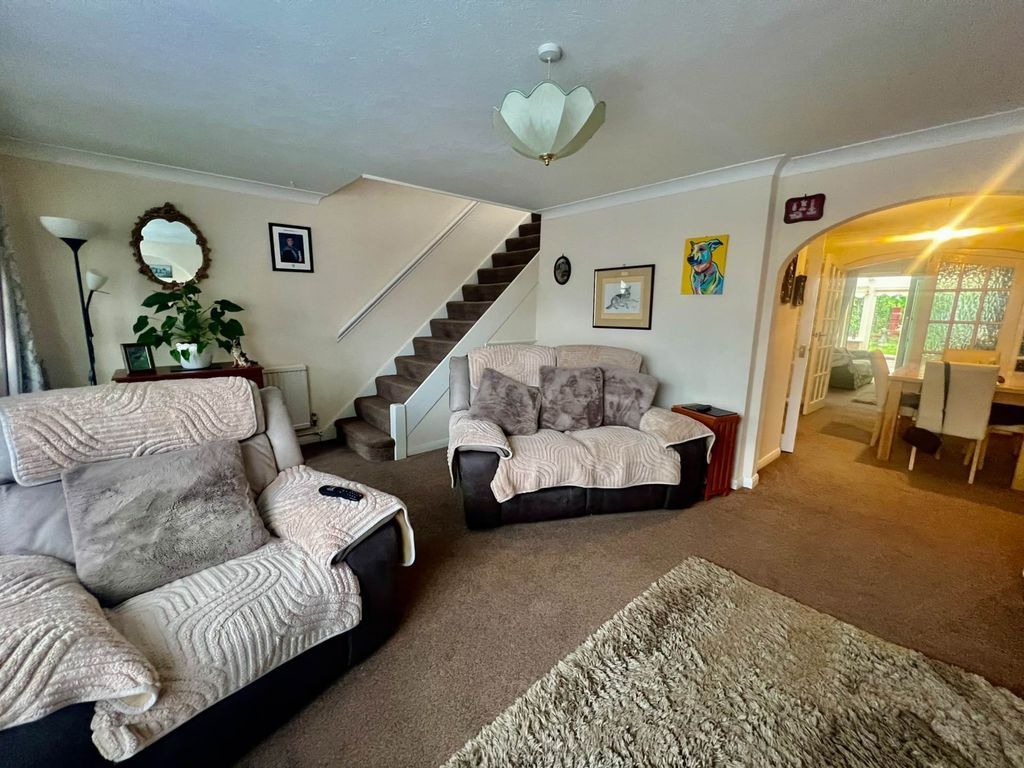Property photo 2 of 12