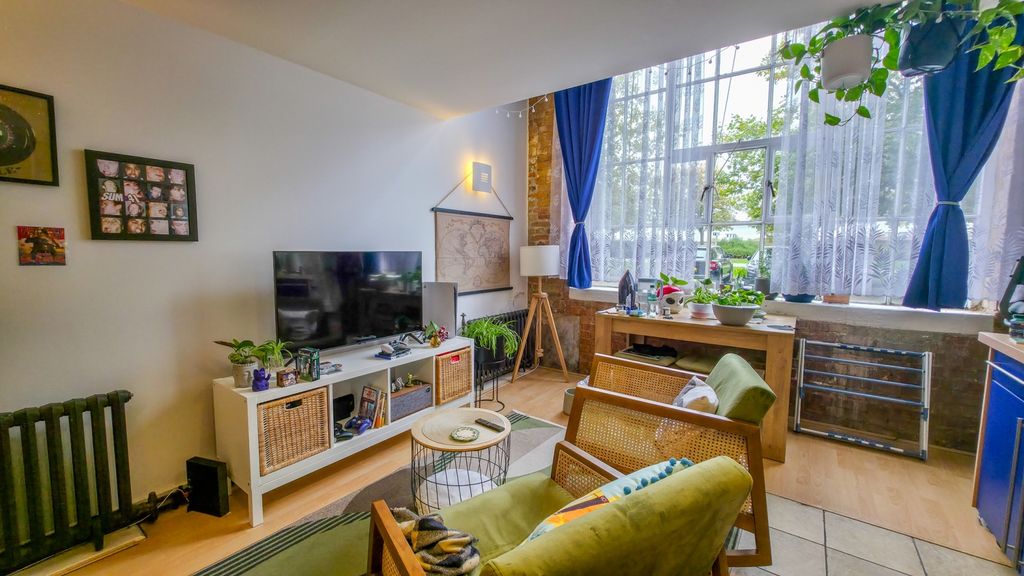 Property photo 2 of 26 20251017_142145