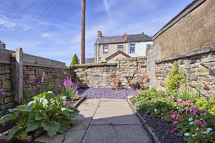 Property photo 2 of 12 4508531