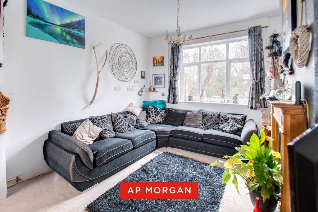 Property photo 3 of 26 Picture No. 21