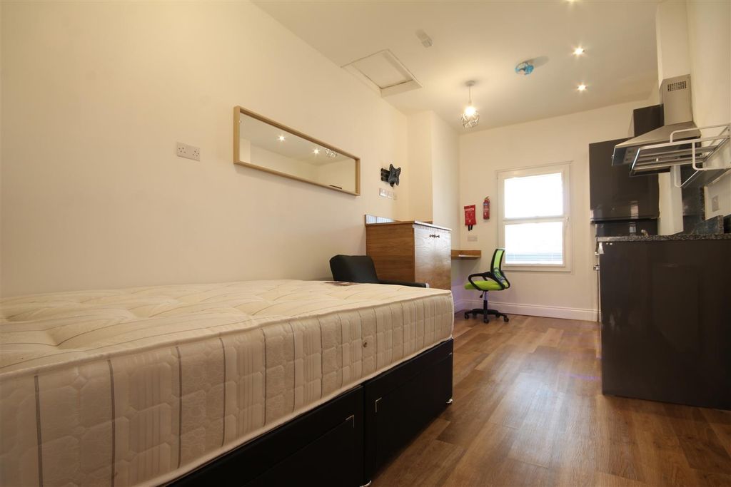Property photo 1 of 9 2.Jpg