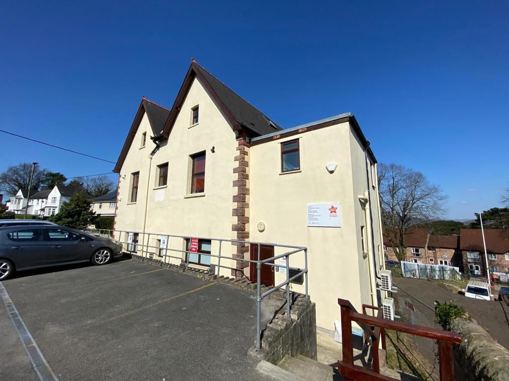 Property photo 2 of 8 Photo 3