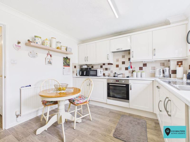 Property photo 3 of 12 Kitchen/Breakfast Room