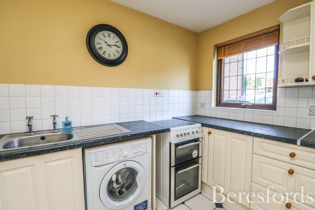 Property photo 2 of 8 Picture 2