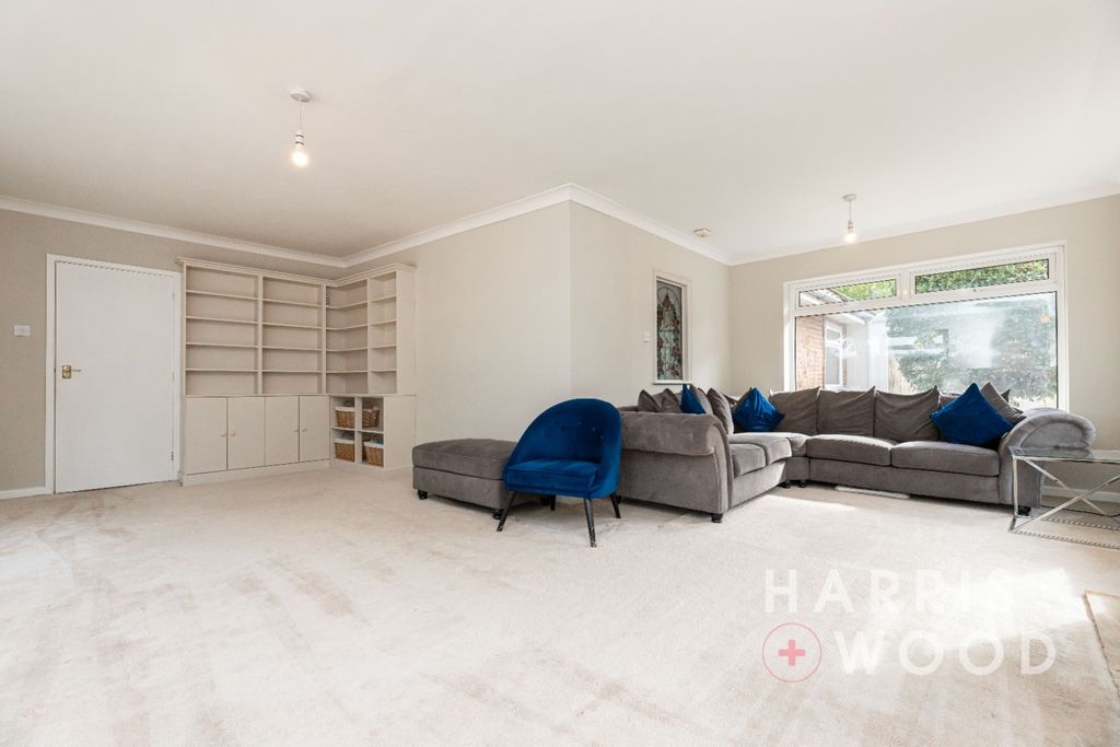 Property photo 3 of 58 4449264