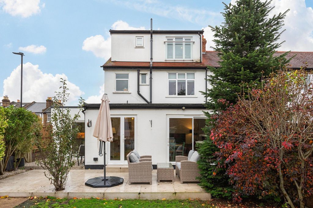 Property photo 2 of 19