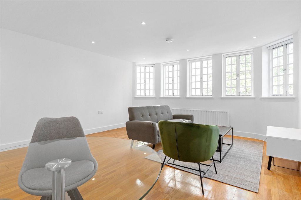 Property photo 3 of 10 Reception Diner