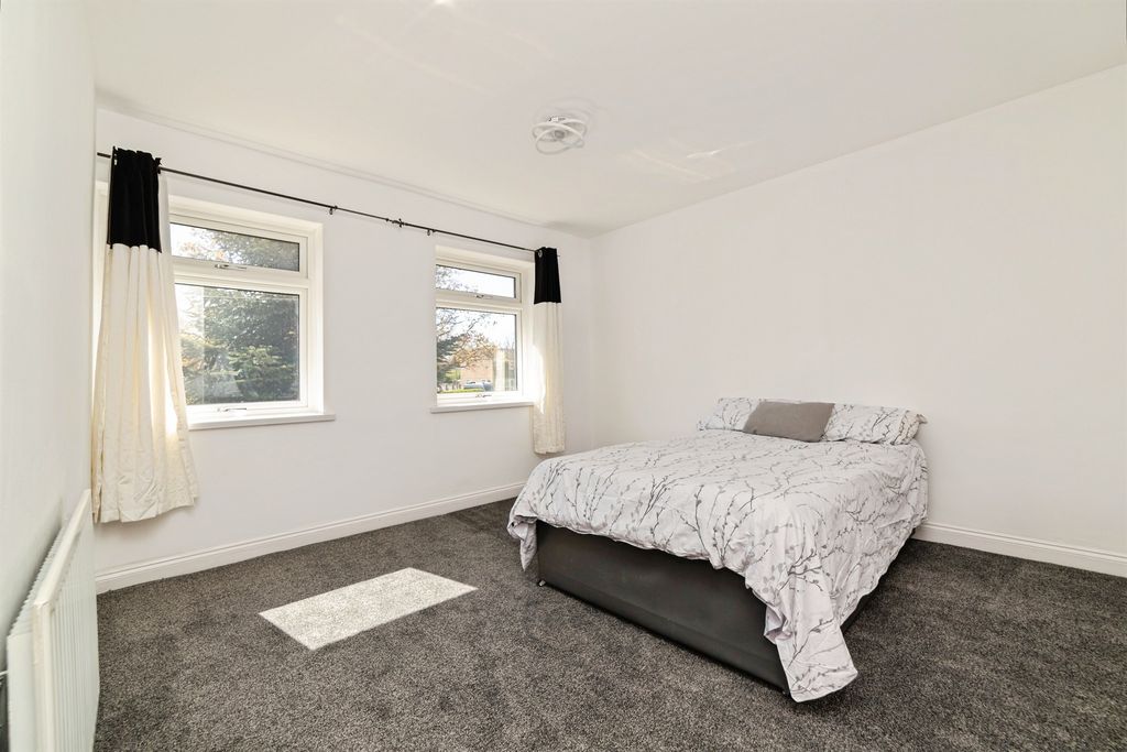 Additional image 9 of 4 bed semi-detached house for saleBedford Road, Letchworth Garden City SG6