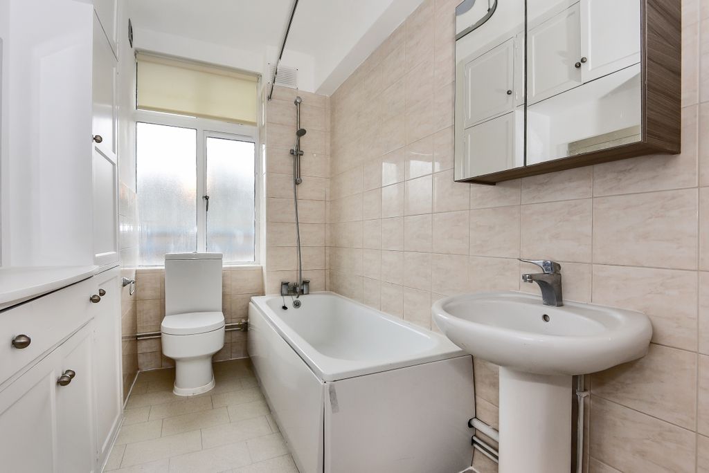 Property photo 3 of 5 Bathroom