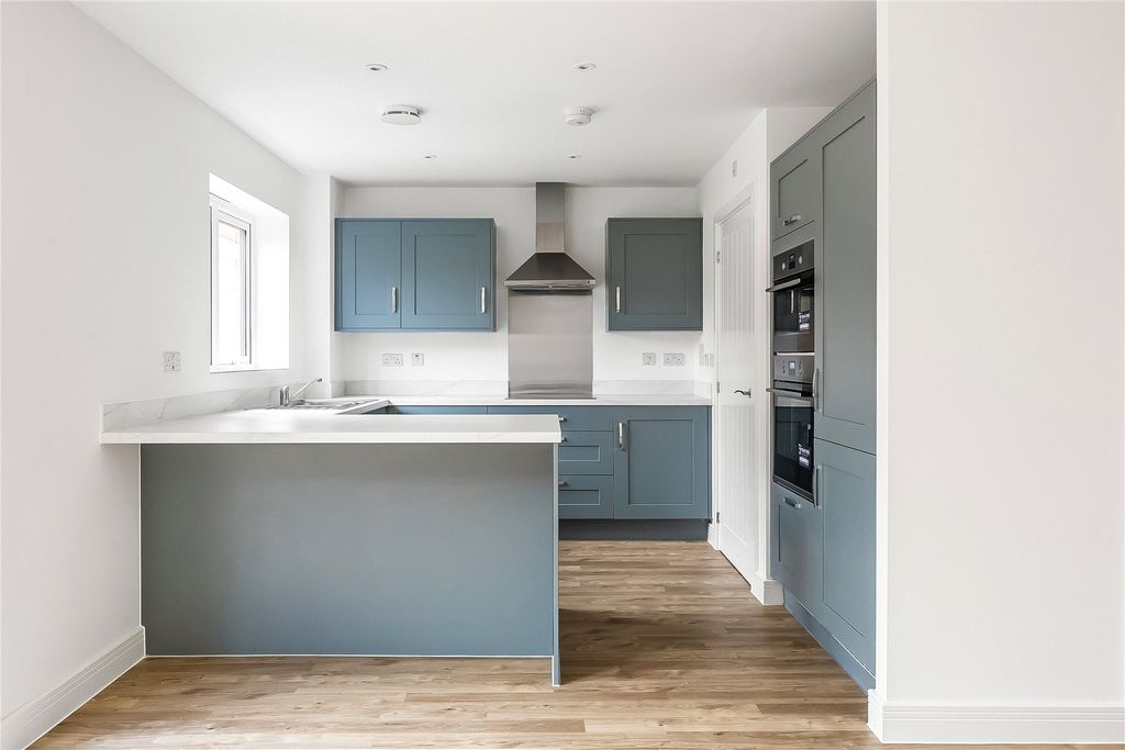 Property photo 3 of 30 Picture No. 33