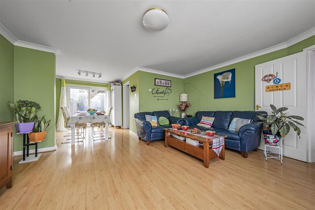 Property photo 3 of 13 Photo Jan 29 2026, 10 02 36 Am.Jpg