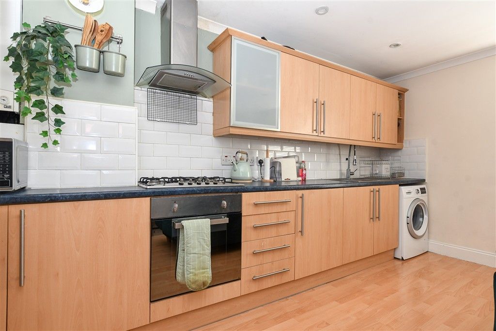 Property photo 2 of 12 Kitchen