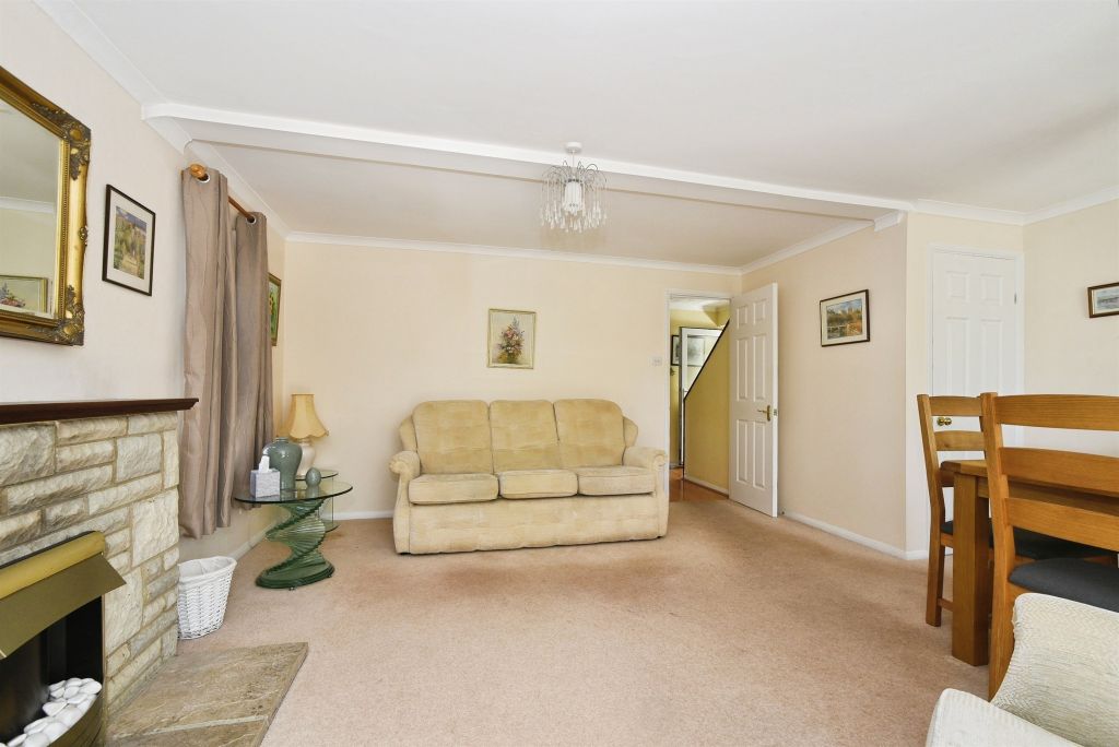 Property photo 3 of 17