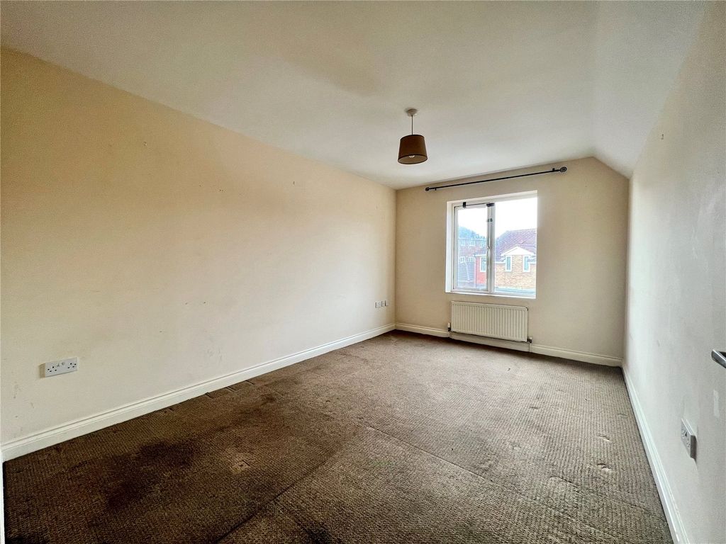 Property photo 3 of 6 Picture No. 05