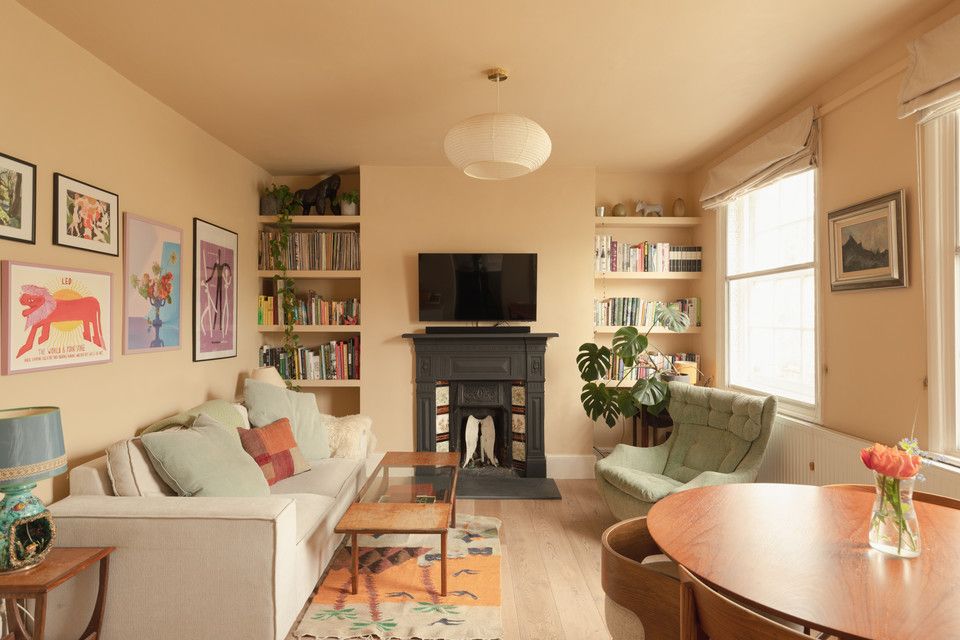 Property photo 2 of 17