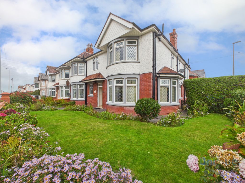 Property photo 1 of 33