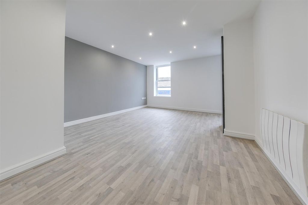 Additional image 5 of 5 bed flat for saleBack Lane, Rawtenstall, Rossendale BB4