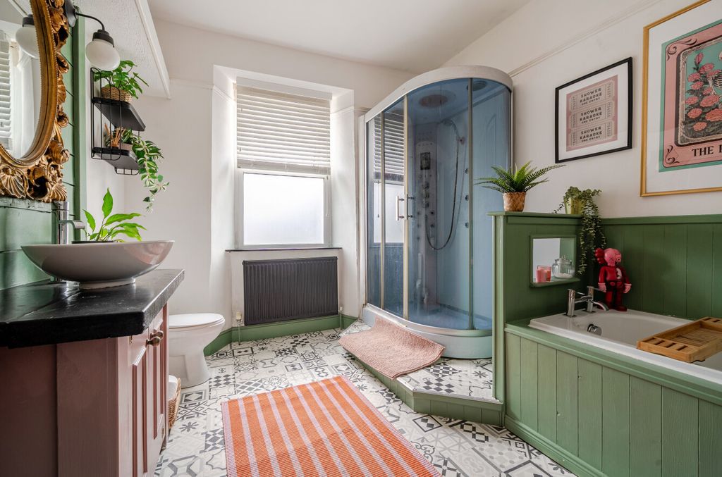 Property photo 3 of 24 1446487-9-69E27E3...