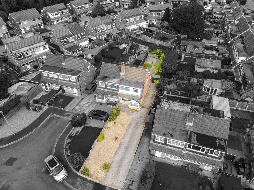 Property photo 2 of 40