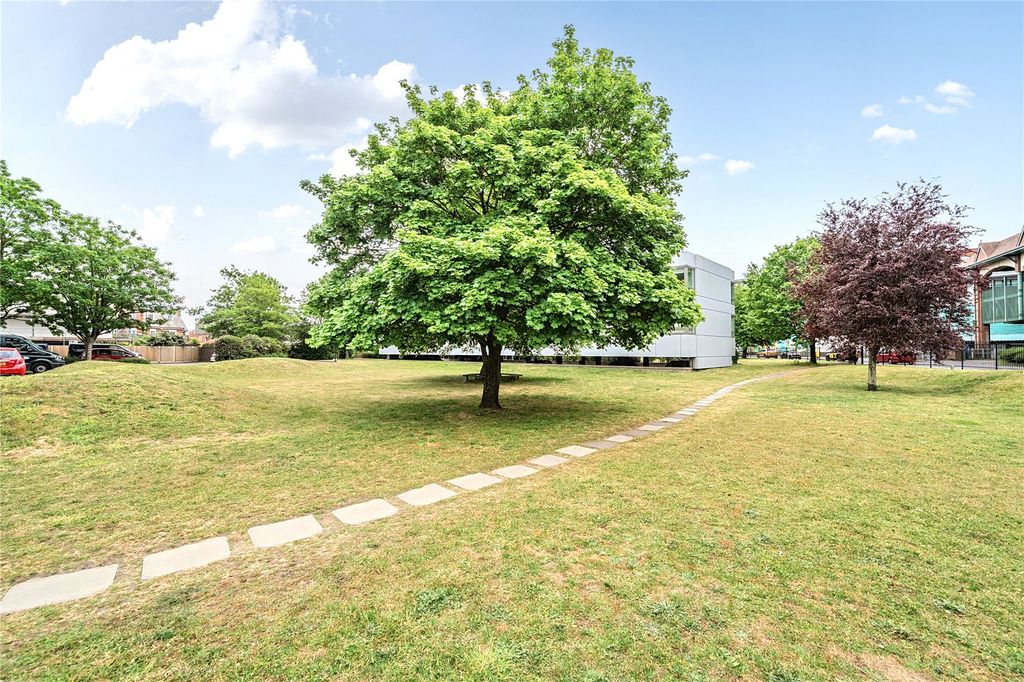 Property photo 2 of 20 Picture No. 08