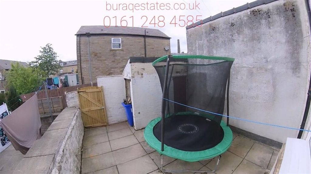 Property photo 2 of 7 A Tidy And Private Outdoor Garden Space With Paved...