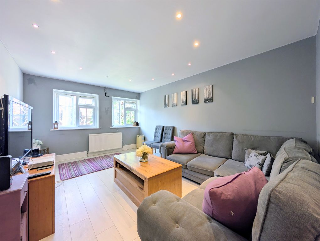 Property photo 2 of 14