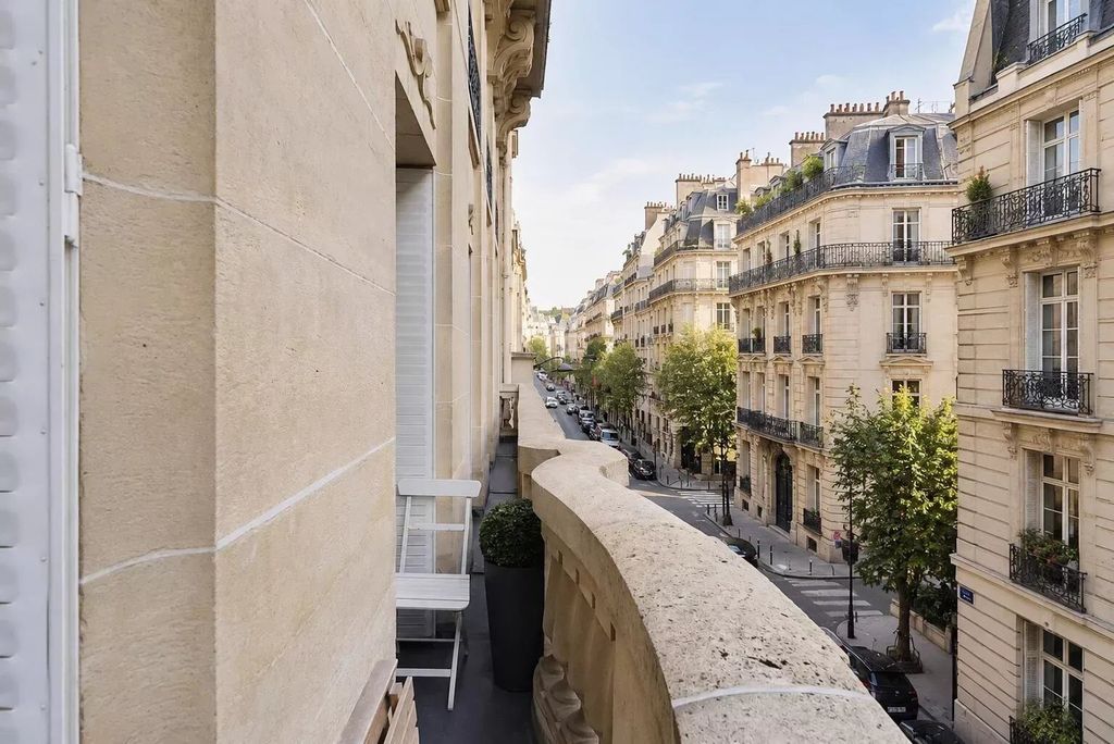 Property photo 1 of 22 Paris XVI – Elegant 210 Sq.M. Haussmannian Residence Steps From Place d’Iéna