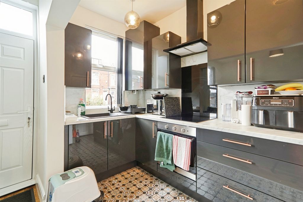 Property photo 3 of 13