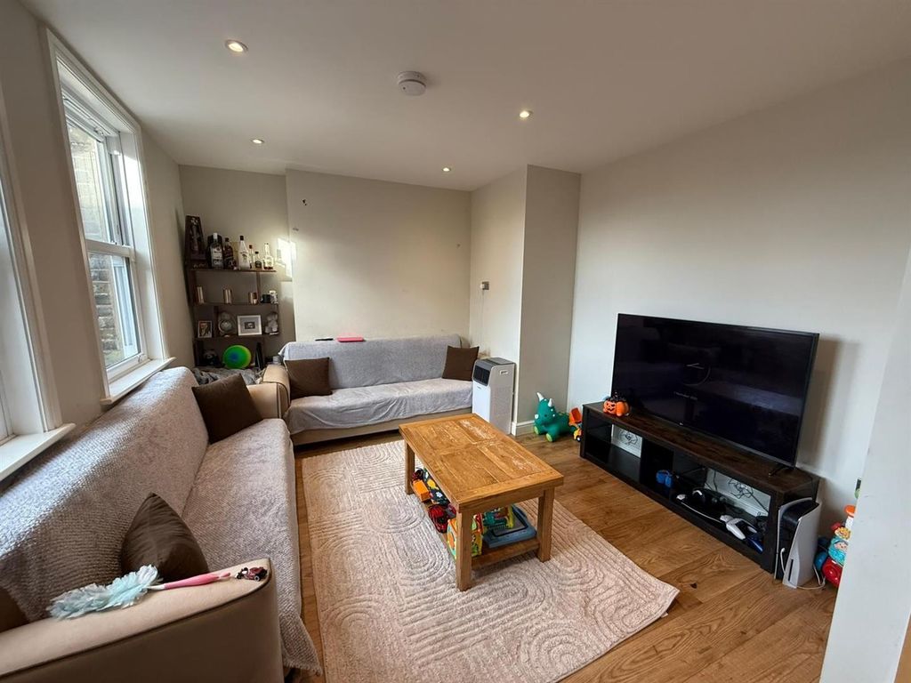 Property photo 3 of 6 1.Jpg