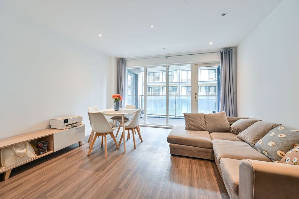 Property photo 1 of 10