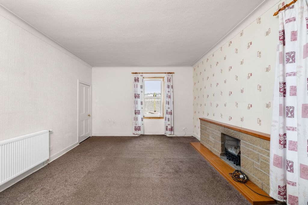 Property photo 2 of 17 Property Image 2