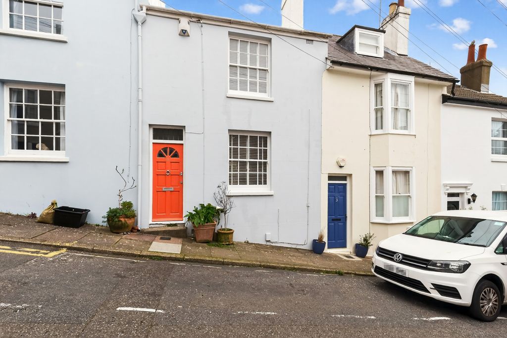 Property photo 2 of 22